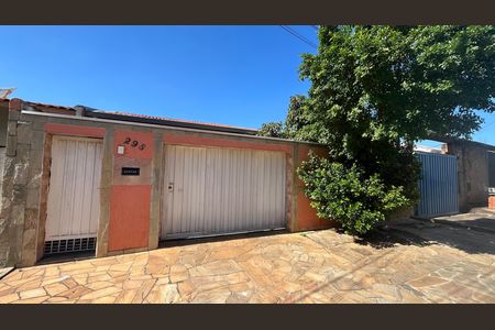 Casa à venda com 150m², 5 quartos e 4 vagas