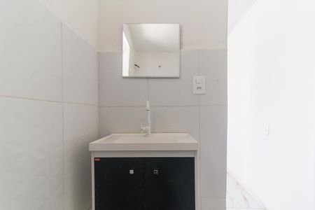 Banheiro de casa para alugar com 1 quarto, 35m² em Jardim Cecilia, Mogi das Cruzes