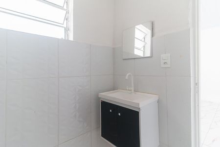 Banheiro de casa para alugar com 1 quarto, 35m² em Jardim Cecilia, Mogi das Cruzes