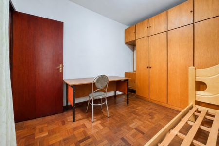 Casa para alugar com 227m², 4 quartos e 6 vagas Casa para alugar com 227m², 4 quartos e 6 vagasQuarto 2
