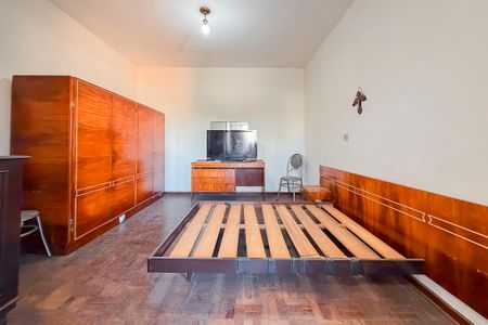 Casa para alugar com 227m², 4 quartos e 6 vagas Casa para alugar com 227m², 4 quartos e 6 vagasSuíte 1