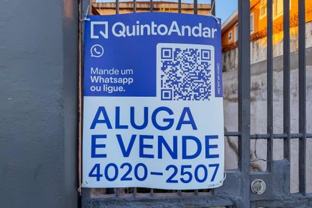 Casa para alugar com 227m², 4 quartos e 6 vagas Casa para alugar com 227m², 4 quartos e 6 vagasPlaquinha