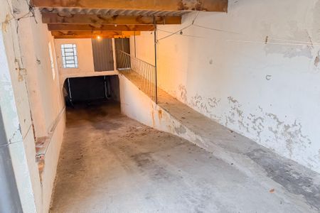 Casa para alugar com 227m², 4 quartos e 6 vagas Casa para alugar com 227m², 4 quartos e 6 vagasGaragem