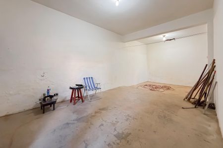 Casa para alugar com 227m², 4 quartos e 6 vagas Casa para alugar com 227m², 4 quartos e 6 vagasDepósito - Galpão