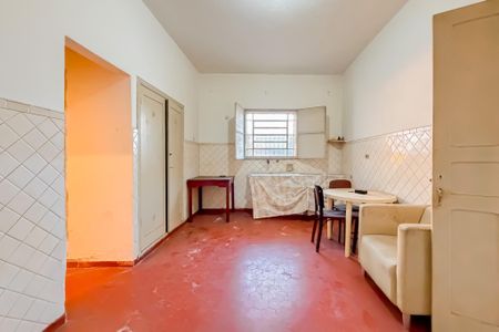 Casa para alugar com 227m², 4 quartos e 6 vagas Casa para alugar com 227m², 4 quartos e 6 vagasSuíte 2 - Térrea