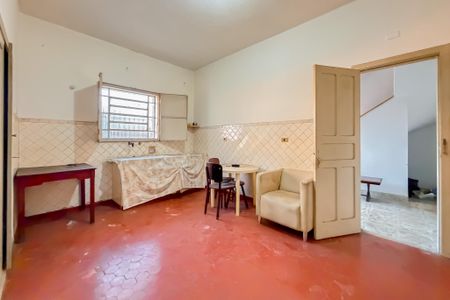 Casa para alugar com 227m², 4 quartos e 6 vagas Casa para alugar com 227m², 4 quartos e 6 vagasSuíte 2 - Térrea