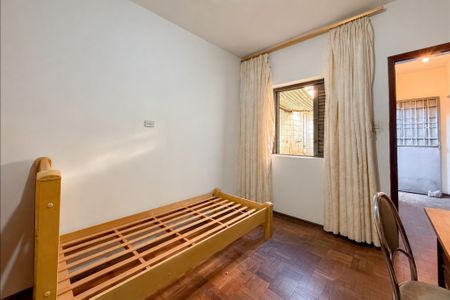 Casa para alugar com 227m², 4 quartos e 6 vagas Casa para alugar com 227m², 4 quartos e 6 vagasQuarto 2