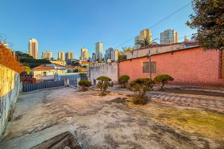 Casa para alugar com 227m², 4 quartos e 6 vagas Casa para alugar com 227m², 4 quartos e 6 vagasÁrea Externa