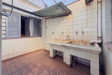 Casa para alugar com 227m², 4 quartos e 6 vagas Casa para alugar com 227m², 4 quartos e 6 vagasÁrea de Serviço