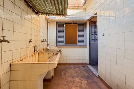 Casa para alugar com 227m², 4 quartos e 6 vagas Casa para alugar com 227m², 4 quartos e 6 vagasÁrea de Serviço