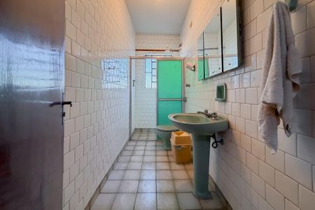 Banheiro Social de casa à venda com 4 quartos, 227m² em Vila Mariana, São Paulo