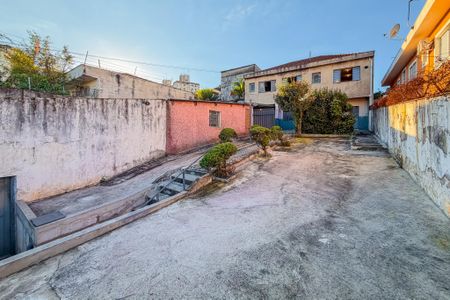 Casa para alugar com 227m², 4 quartos e 6 vagas Casa para alugar com 227m², 4 quartos e 6 vagasÁrea Externa