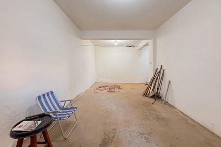 Casa para alugar com 227m², 4 quartos e 6 vagas Casa para alugar com 227m², 4 quartos e 6 vagasDepósito - Galpão