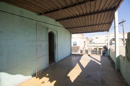 Área externa de casa para alugar com 1 quarto, 80m² em Trindade, São Gonçalo
