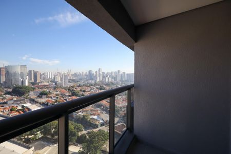 Apartamento à venda com 107m², 3 quartos e 2 vagas Apartamento à venda com 107m², 3 quartos e 2 vagasQuarto 1 - Suíte Varanda