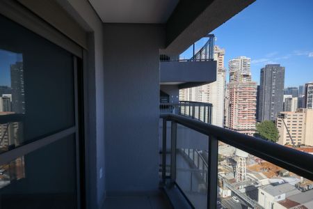 Apartamento à venda com 107m², 3 quartos e 2 vagas Apartamento à venda com 107m², 3 quartos e 2 vagasQuarto 1 - Suíte Varanda