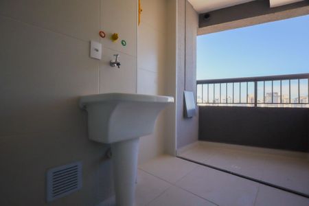 Apartamento à venda com 107m², 3 quartos e 2 vagas Apartamento à venda com 107m², 3 quartos e 2 vagasÁrea de Serviço