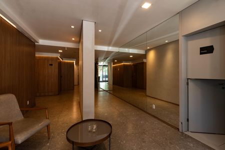 Apartamento à venda com 47m², 1 quarto e 1 vaga Apartamento à venda com 47m², 1 quarto e 1 vagaHall social