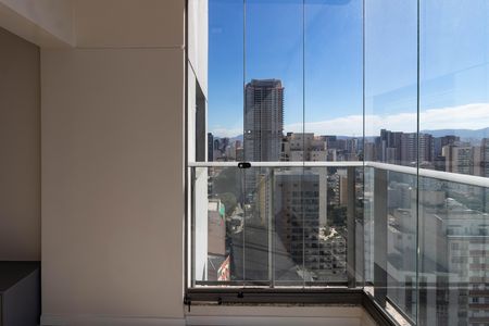 Apartamento à venda com 47m², 1 quarto e 1 vaga Apartamento à venda com 47m², 1 quarto e 1 vagaVaranda