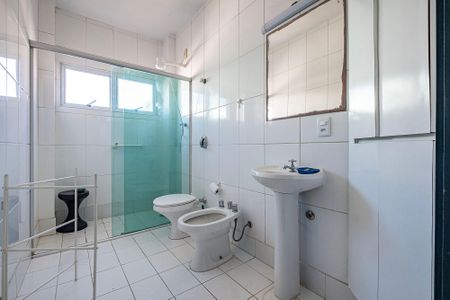 Apartamento para alugar com 90m², 2 quartos e 1 vaga Apartamento para alugar com 90m², 2 quartos e 1 vagaBanheiro