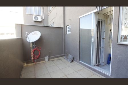 Apartamento para alugar com 75m², 2 quartos e 1 vagaVaranda