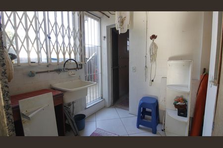 Apartamento para alugar com 75m², 2 quartos e 1 vagaÁrea de Serviço