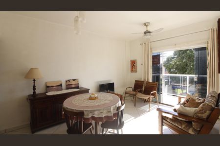 Apartamento para alugar com 75m², 2 quartos e 1 vagaSala