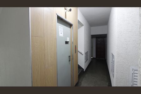 Apartamento para alugar com 75m², 2 quartos e 1 vagaÁrea comum