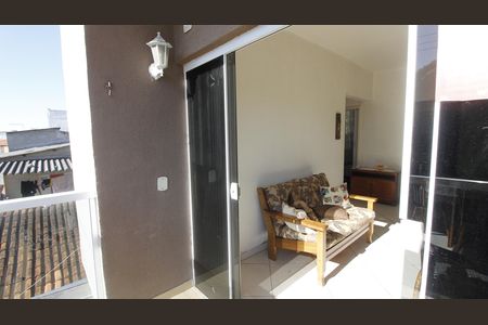 Apartamento para alugar com 75m², 2 quartos e 1 vagaVaranda