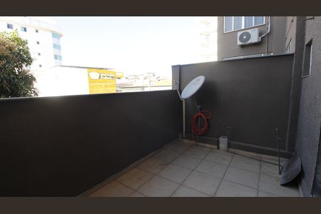 Apartamento para alugar com 75m², 2 quartos e 1 vagaVaranda