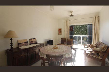 Sala de apartamento para alugar com 2 quartos, 75m² em Vila Nova, Cabo Frio