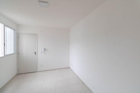 Sala de apartamento para alugar com 2 quartos, 45m² em Campo Grande, Rio de Janeiro