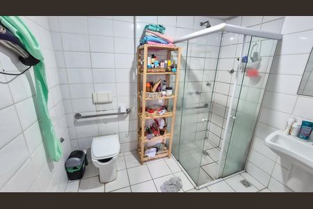 Banheiro social de apartamento à venda com 1 quarto, 50m² em Irajá, Rio de Janeiro