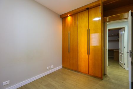 Apartamento para alugar com 126m², 4 quartos e 3 vagas Apartamento para alugar com 126m², 4 quartos e 3 vagasQuarto 2