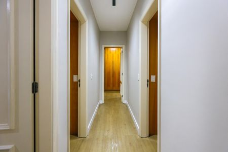 Apartamento para alugar com 126m², 4 quartos e 3 vagas Apartamento para alugar com 126m², 4 quartos e 3 vagasCorredor