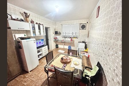 Casa para alugar com 120m², 2 quartos e 1 vaga Casa para alugar com 120m², 2 quartos e 1 vagaCozinha