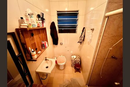 Casa para alugar com 120m², 2 quartos e 1 vaga Casa para alugar com 120m², 2 quartos e 1 vagaBanheiro