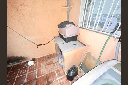 Casa para alugar com 120m², 2 quartos e 1 vaga Casa para alugar com 120m², 2 quartos e 1 vagaVaranda / Lavanderia