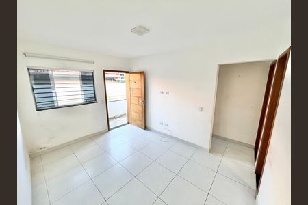 Sala de apartamento para alugar com 2 quartos, 50m² em Vila Isolina Mazzei, São Paulo