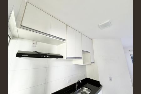 Cozinha de apartamento para alugar com 2 quartos, 50m² em Vila Isolina Mazzei, São Paulo