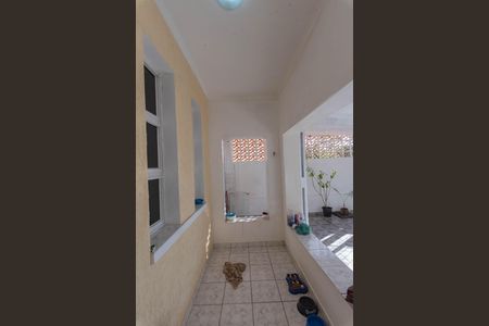 Casa à venda com 128m², 2 quartos e 4 vagas