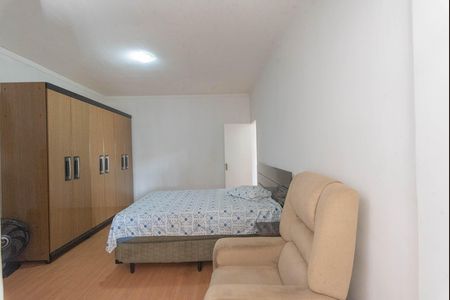 Casa à venda com 128m², 2 quartos e 4 vagas Casa à venda com 128m², 2 quartos e 4 vagasSuíte