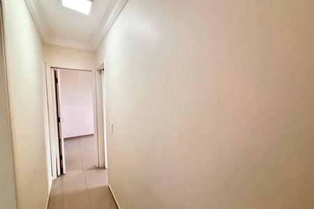 Corredor  de apartamento para alugar com 2 quartos, 49m² em Jardim Sao Miguel, Ferraz de Vasconcelos