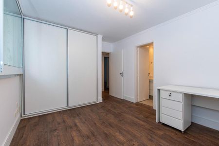 Apartamento à venda com 130m², 3 quartos e 2 vagas