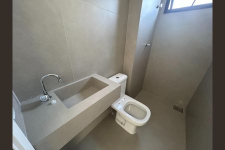 Apartamento à venda com 2 quartos, 61m² em Jardim Industrial, Contagem