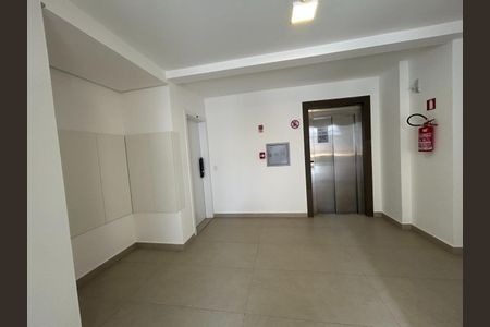 Apartamento à venda com 2 quartos, 61m² em Jardim Industrial, Contagem