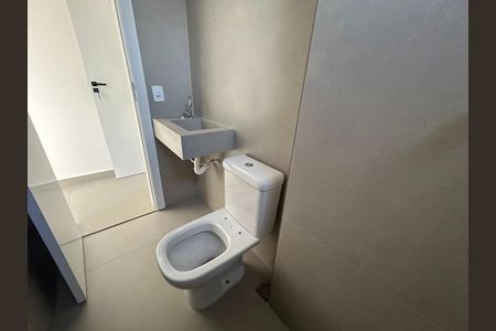 Apartamento à venda com 2 quartos, 61m² em Jardim Industrial, Contagem