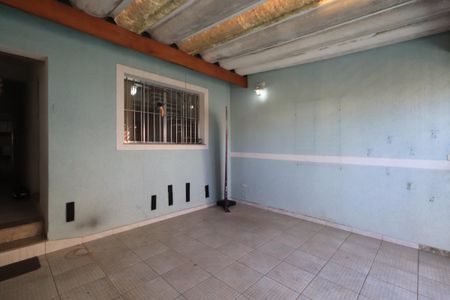 Garagem de casa à venda com 3 quartos, 147m² em Vila Carrão, São Paulo