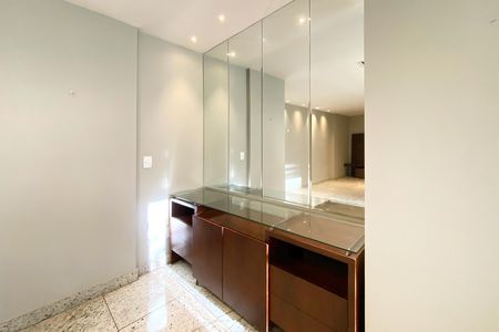 Apartamento para alugar com 95m², 3 quartos e 2 vagas Apartamento para alugar com 95m², 3 quartos e 2 vagasSala