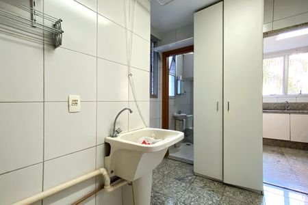 Apartamento para alugar com 95m², 3 quartos e 2 vagas Apartamento para alugar com 95m², 3 quartos e 2 vagasÁrea de Serviço